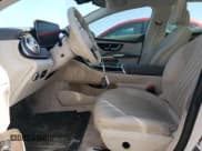 ✅ 2022 Mercedes-Benz EQS 450+ • VIN: W1KCG2DB9NA008783 • Lot: 81129725. Wystawiony na Copart z przebiegiem 19 610 mil. Bezpłatny archiwum sprzedaży aukcyjnych z USA i szczegółowy raport historii pojazdu na DreamBid. Zdjęcie 7.