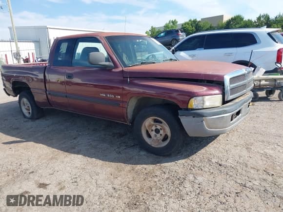 ✅ 2001 Dodge 1500 • VIN: 3B7HC13Z31M294454 • Lot: 42979699. Listed on IAAI with 243,694 mi. Free auction sales archive from the USA and detailed vehicle history report at DreamBid. Image 1.