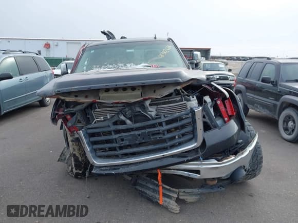 ✅ 2007 GMC Sierra 2500HD SLE2 • VIN: 1GTHK29627E596516 • Лот: 41382686. Опубликован ранее на IAAI с пробегом Не указан. Бесплатный доступ к архиву аукционных продаж из США и подробный отчёт об истории автомобиля на DreamBid. Изображение 12.