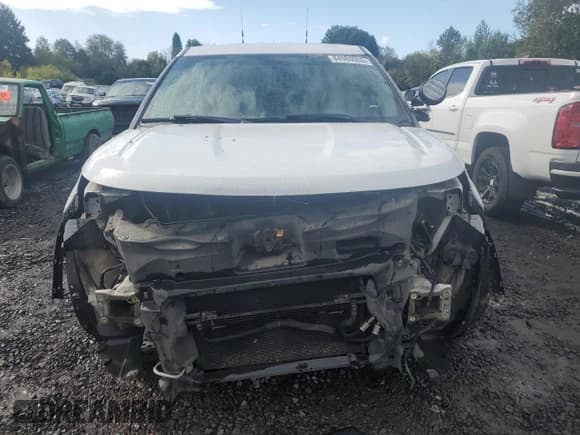 ✅ 2015 Ford Police Interceptor Utility • VIN: 1FM5K8AR1FGA09944 • Lot: 84980005. Wystawiony na Copart z przebiegiem Nie podano. Bezpłatny archiwum sprzedaży aukcyjnych z USA i szczegółowy raport historii pojazdu na DreamBid. Zdjęcie 5.