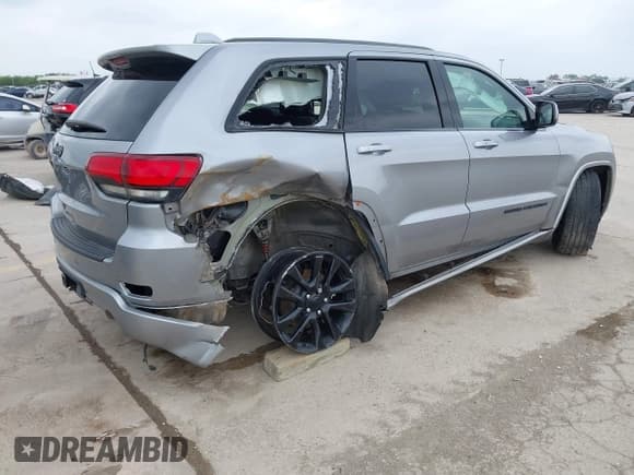 ✅ 2019 Jeep Grand Cherokee Upland • VIN: 1C4RJEAG3KC672617 • Lot: 42169843. Listed on IAAI with 88,740 mi. Free auction sales archive from the USA and detailed vehicle history report at DreamBid. Image 4.