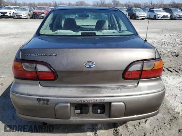 ✅ 2000 Chevrolet Malibu LS • VIN: 1G1NE52JXY6298133 • Lot: 47383065. Wystawiony na Copart z przebiegiem 199 019 mil mil. Skorzystaj z bezpłatnego archiwum sprzedaży aukcyjnych z USA i zobacz szczegółowy raport historii pojazdu na DreamBid. Zdjęcie 6.
