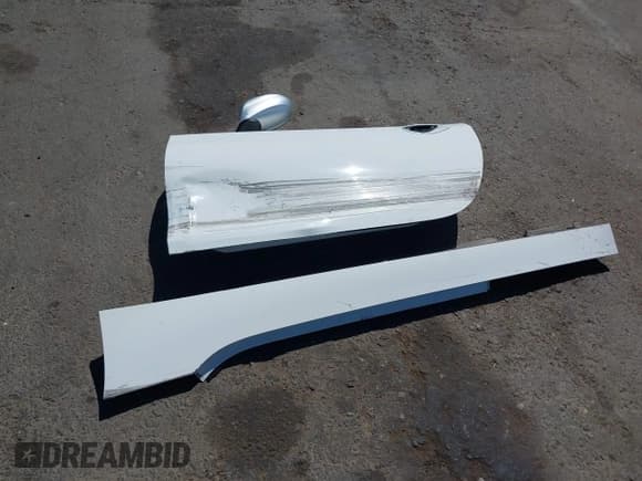 ✅ 2011 BMW Z4 sDrive35is • VIN: WBALM1C56BE393892 • Lot: 42965444. Wystawiony na IAAI z przebiegiem 60 917 mil. Bezpłatny archiwum sprzedaży aukcyjnych z USA i szczegółowy raport historii pojazdu na DreamBid. Zdjęcie 12.