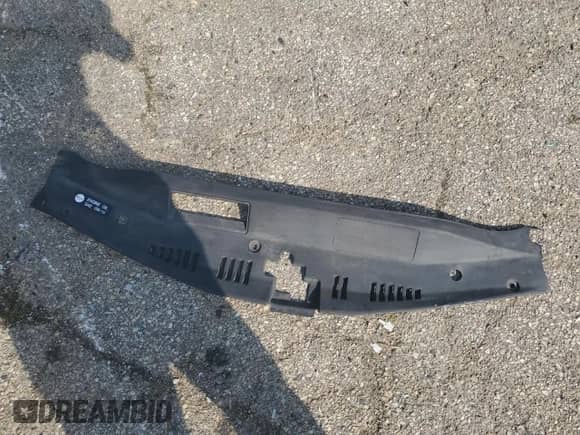 2020 Toyota Camry Hybrid XLE z VIN 4T1F31AK6LU520817, wystawiony jako Copart lot #68915455 z przebiegiem 151 698 mil mil oraz Szkoda całkowita • Salvage title. Historia ofert i sprzedaży dostępna na DreamBid. Obrazek 12.