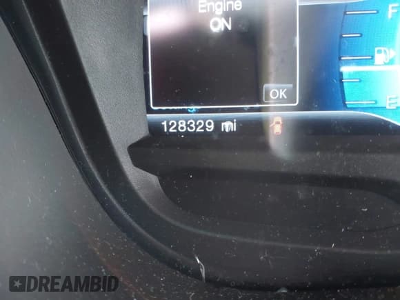 ✅ 2014 Ford Explorer XLT • VIN: 1FM5K7D80EGA60279 • Lot: 42309568. Wystawiony na IAAI z przebiegiem 128 329 mil. Bezpłatny archiwum sprzedaży aukcyjnych z USA i szczegółowy raport historii pojazdu na DreamBid. Zdjęcie 15.