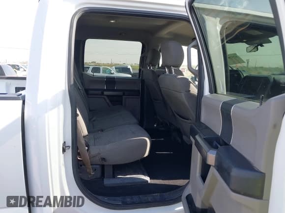 ✅ 2019 Ford F-250 XL • VIN: 1FT7W2B65KED74071 • Lot: 42505692. Listed on IAAI with 197,880 mi. Free auction sales archive from the USA and detailed vehicle history report at DreamBid. Image 8.