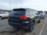 ✅ 2018 Jeep Grand Cherokee Altitude • VIN: 1C4RJFAG2JC469450 • Lot: 43899678. Wystawiony na IAAI z przebiegiem 78 954 mil. Bezpłatny archiwum sprzedaży aukcyjnych z USA i szczegółowy raport historii pojazdu na DreamBid. Zdjęcie 4.