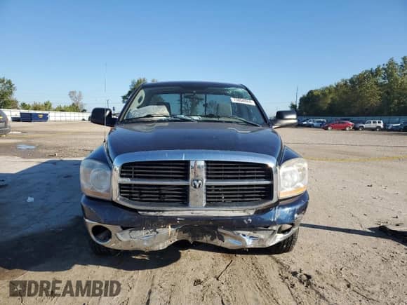 2006 Dodge 1500 SLT z VIN 1D7HA16N16J176525, wystawiony jako Copart lot #73054924 z przebiegiem Nie podano mil oraz Szkoda całkowita • Salvage title. Historia ofert i sprzedaży dostępna na DreamBid. Obrazek 5.