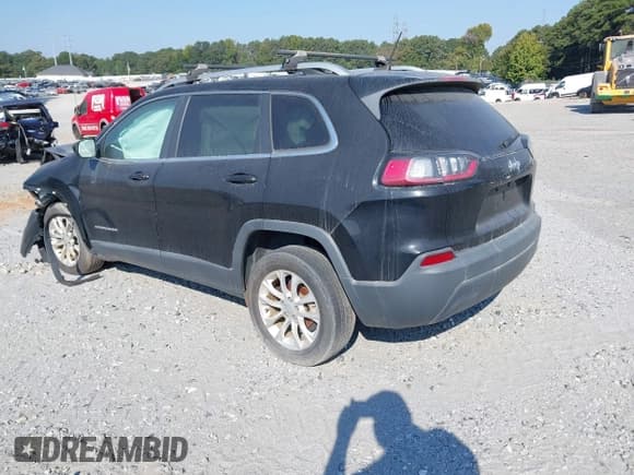 ✅ 2019 Jeep Cherokee Latitude • VIN: 1C4PJLCB4KD444570 • Lot: 36044886. Wystawiony na IAAI z przebiegiem 85 230 mil. Bezpłatny archiwum sprzedaży aukcyjnych z USA i szczegółowy raport historii pojazdu na DreamBid. Zdjęcie 3.