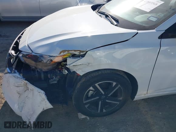 ✅ 2025 Nissan Sentra SV • VIN: 3N1AB8CV5SY380999 • Lot: 43803568. Wystawiony na IAAI z przebiegiem 6 481 mil. Bezpłatny archiwum sprzedaży aukcyjnych z USA i szczegółowy raport historii pojazdu na DreamBid. Zdjęcie 6.