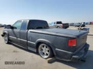 ✅ 2003 Chevrolet S-10 LS • VIN: 1GCCS19X138135247 • Лот: 54957175. Опубликован ранее на Copart с пробегом 193 072 миль. Бесплатный доступ к архиву аукционных продаж из США и подробный отчёт об истории автомобиля на DreamBid. Изображение 2.