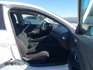 2025 Hyundai Elantra SEL Convenience с VIN KMHLS4DG7SU878148, выставлен на аукционе IAAI как лот 43587657 с пробегом 27 173 миль миль и . История ставок и продаж доступна на DreamBid. Изображение 5.