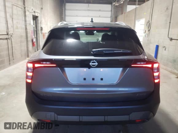 ✅ 2025 Nissan Kicks SV • VIN: 3N8AP6CB7SL396566 • Лот: 89723505. Опубликован ранее на Copart с пробегом 375 миль. Бесплатный доступ к архиву аукционных продаж из США и подробный отчёт об истории автомобиля на DreamBid. Изображение 6.