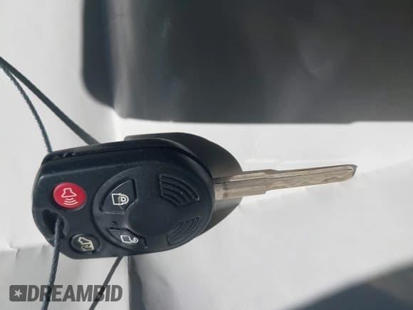 ✅ 2018 Ford Transit Connect XLT • VIN: NM0LS7F76J1377283 • Lot: 42222008. Wystawiony na IAAI z przebiegiem 140 667 mil. Bezpłatny archiwum sprzedaży aukcyjnych z USA i szczegółowy raport historii pojazdu na DreamBid. Zdjęcie 11.