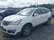 ✅ 2017 Chevrolet Traverse LT • VIN: 1GNKVHKD7HJ338064 • Lot: 42671057. Wystawiony na IAAI z przebiegiem 166 287 mil. Bezpłatny archiwum sprzedaży aukcyjnych z USA i szczegółowy raport historii pojazdu na DreamBid. Zdjęcie 18.