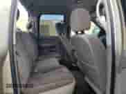 2004 Dodge 1500 SLT z VIN 1D7HA18D14S784671, wystawiony jako Copart lot #69988264 z przebiegiem 121 240 mil mil oraz Szkoda całkowita • Salvage title. Historia ofert i sprzedaży dostępna na DreamBid. Obrazek 10.