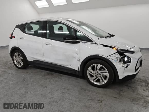 ✅ 2023 Chevrolet Bolt EV 1LT • VIN: 1G1FW6S07P4180808 • Лот: 46594025. Опубликован ранее на Copart с пробегом 28 098 миль. Бесплатный доступ к архиву аукционных продаж из США и подробный отчёт об истории автомобиля на DreamBid. Изображение 4.