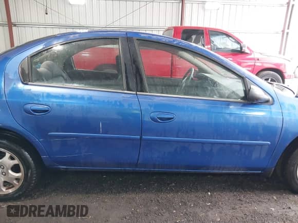 2005 Dodge Neon SXT z VIN 1B3ES56CX5D287430, wystawiony jako IAAI lot #42093022 z przebiegiem 157 668 mil mil oraz . Historia ofert i sprzedaży dostępna na DreamBid. Obrazek 13.