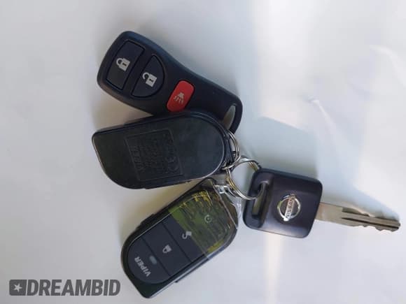 ✅ 2015 Nissan Frontier SV • VIN: 1N6AD0CU6FN703439 • Lot: 41644963. Wystawiony na IAAI z przebiegiem 339 963 mil. Bezpłatny archiwum sprzedaży aukcyjnych z USA i szczegółowy raport historii pojazdu na DreamBid. Zdjęcie 11.