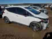 2017 Chevrolet Bolt EV Premier z VIN 1G1FX6S04H4169733, wystawiony jako Copart lot #38943834 z przebiegiem 57 721 mil mil oraz . Historia ofert i sprzedaży dostępna na DreamBid. Obrazek 4.