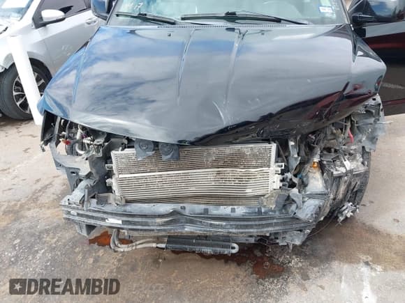 ✅ 2018 Dodge Journey SXT • VIN: 3C4PDCBG5JT525218 • Lot: 43239636. Wystawiony na IAAI z przebiegiem 86 199 mil. Bezpłatny archiwum sprzedaży aukcyjnych z USA i szczegółowy raport historii pojazdu na DreamBid. Zdjęcie 6.