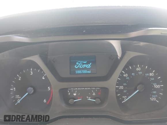 ✅ 2018 Ford Transit • VIN: 1FTBW3XV6JKA96250 • Lot: 43738635. Wystawiony na IAAI z przebiegiem 188 788 mil. Bezpłatny archiwum sprzedaży aukcyjnych z USA i szczegółowy raport historii pojazdu na DreamBid. Zdjęcie 7.