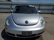 ✅ 2006 Volkswagen Beetle • VIN: 3VWRF31Y36M305782 • Лот: 52824025. Опубликован ранее на Copart с пробегом 89 249 миль. Бесплатный доступ к архиву аукционных продаж из США и подробный отчёт об истории автомобиля на DreamBid. Изображение 5.