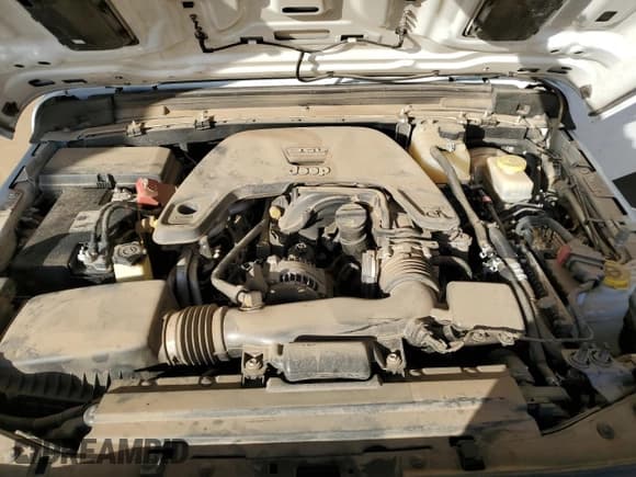 ✅ 2018 Jeep Wrangler Unlimited Sahara • VIN: 1C4HJXEG6JW320761 • Lot: 92801835. Listed on Copart with 60,591 mi. Free auction sales archive from the USA and detailed vehicle history report at DreamBid. Image 11.