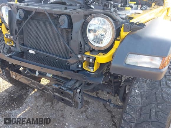 ✅ 2020 Jeep Wrangler Sport S • VIN: 1C4GJXAN7LW215407 • Lot: 42840160. Listed on IAAI with 52,889 mi. Free auction sales archive from the USA and detailed vehicle history report at DreamBid. Image 6.