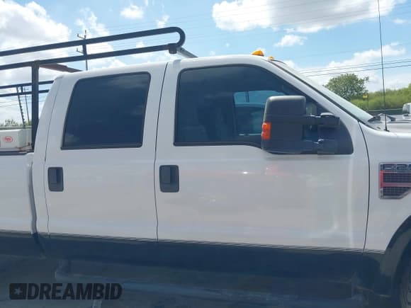 ✅ 2008 Ford F-250 XL • VIN: 1FTSW21R68ED19238 • Lot: 42953789. Listed on IAAI with 281,511 mi. Free auction sales archive from the USA and detailed vehicle history report at DreamBid. Image 13.