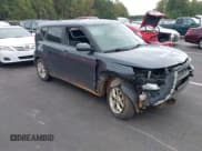 ✅ 2021 Kia Soul S • VIN: KNDJ23AU9M7780594 • Lot: 43390907. Wystawiony na IAAI z przebiegiem 111 075 mil. Bezpłatny archiwum sprzedaży aukcyjnych z USA i szczegółowy raport historii pojazdu na DreamBid. Zdjęcie 1.