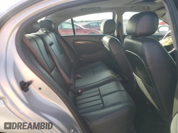 ✅ 2003 Jaguar S-Type • VIN: SAJEA01U93HM88313 • Lot: 92412575. Wystawiony na Copart z przebiegiem Nie podano. Bezpłatny archiwum sprzedaży aukcyjnych z USA i szczegółowy raport historii pojazdu na DreamBid. Zdjęcie 10.