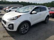 ✅ 2022 Kia Sportage EX • VIN: KNDPNCAC8N7957341 • Лот: 68892545. Опубликован ранее на Copart с пробегом 36 687 миль. Бесплатный доступ к архиву аукционных продаж из США и подробный отчёт об истории автомобиля на DreamBid. Изображение 1.