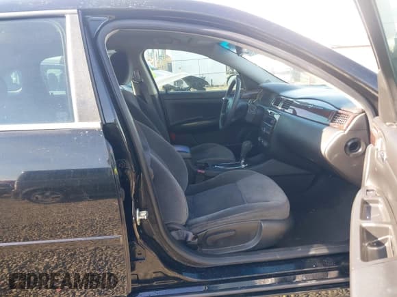 ✅ 2014 Chevrolet Impala LS • VIN: 2G1WA5E33E1140331 • Lot: 43507195. Listed on IAAI with 102,299 mi. Free auction sales archive from the USA and detailed vehicle history report at DreamBid. Image 5.