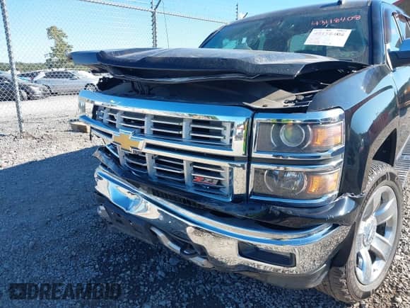 2015 Chevrolet Silverado 1500 LTZ z VIN 3GCUKSEC0FG537689, wystawiony jako IAAI lot #43118408 z przebiegiem 127 218 mil mil oraz . Historia ofert i sprzedaży dostępna na DreamBid. Obrazek 18.