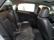 ✅ 2015 Volkswagen Passat SE • VIN: 1VWBV7A36FC068397 • Лот: 92994865. Опубликован ранее на Copart с пробегом 115 419 миль. Бесплатный доступ к архиву аукционных продаж из США и подробный отчёт об истории автомобиля на DreamBid. Изображение 10.