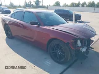 ✅ 2018 Dodge Charger R/T • VIN: 2C3CDXCT3JH157751 • Lot: 43332612. Wystawiony na IAAI z przebiegiem 99 586 mil. Bezpłatny archiwum sprzedaży aukcyjnych z USA i szczegółowy raport historii pojazdu na DreamBid. Zdjęcie 1.