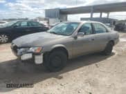 ✅ 1999 Toyota Camry LE • VIN: 4T1BG22K8XU568817 • Lot: 92110035. Wystawiony na Copart z przebiegiem 292 363 mil. Bezpłatny archiwum sprzedaży aukcyjnych z USA i szczegółowy raport historii pojazdu na DreamBid. Zdjęcie 1.