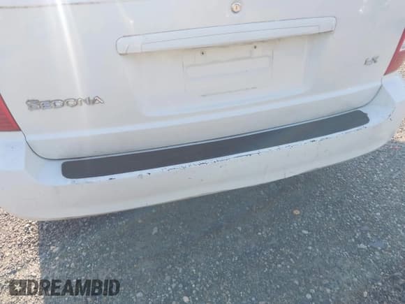 ✅ 2005 Kia Sedona LX • VIN: KNDUP132056685525 • Лот: 42608234. Опубликован ранее на IAAI с пробегом 60 985 миль. Бесплатный доступ к архиву аукционных продаж из США и подробный отчёт об истории автомобиля на DreamBid. Изображение 12.