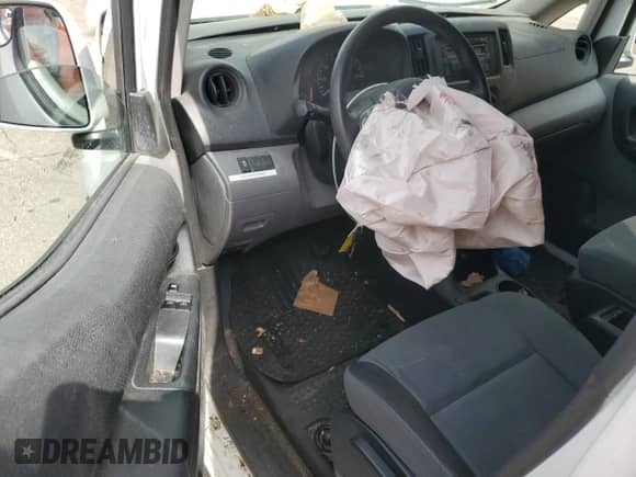 2015 Chevrolet City Express Cargo LS с VIN 3N63M0YN9FK727668, выставлен на аукционе Copart как лот 58726675 с пробегом 130 400 миль миль и Списание • Salvage title. История ставок и продаж доступна на DreamBid. Изображение 8.