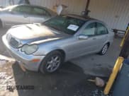 ✅ 2003 Mercedes-Benz C 240 • VIN: WDBRF61J53F422376 • Lot: 42262562. Wystawiony na IAAI z przebiegiem 167 003 mil. Bezpłatny archiwum sprzedaży aukcyjnych z USA i szczegółowy raport historii pojazdu na DreamBid. Zdjęcie 2.