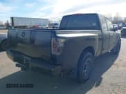 ✅ 2006 Nissan Titan SE • VIN: 1N6AA06A26N547992 • Lot: 43787363. Wystawiony na IAAI z przebiegiem 181 414 mil. Bezpłatny archiwum sprzedaży aukcyjnych z USA i szczegółowy raport historii pojazdu na DreamBid. Zdjęcie 4.