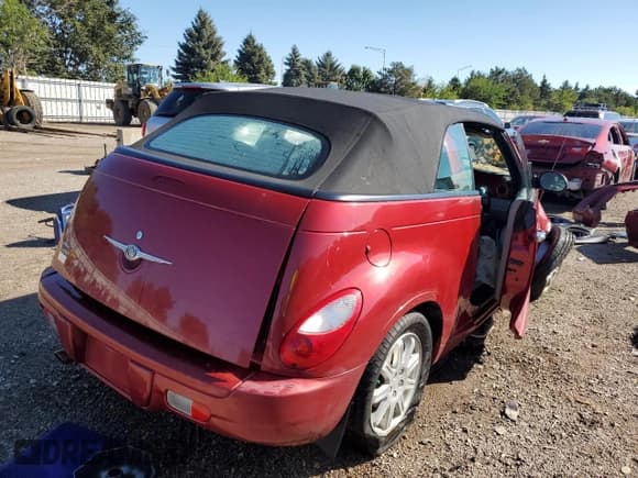 ✅ 2006 Chrysler PT Cruiser Touring • VIN: 3C3JY55X66T229489 • Lot: 72686384. Wystawiony na Copart z przebiegiem 84 710 mil. Bezpłatny archiwum sprzedaży aukcyjnych z USA i szczegółowy raport historii pojazdu na DreamBid. Zdjęcie 3.
