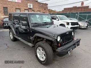 ✅ 2013 Jeep Wrangler Unlimited Sport • VIN: 1C4BJWDG0DL577759 • Lot: 43689098. Wystawiony na IAAI z przebiegiem 141 258 mil. Bezpłatny archiwum sprzedaży aukcyjnych z USA i szczegółowy raport historii pojazdu na DreamBid. Zdjęcie 1.