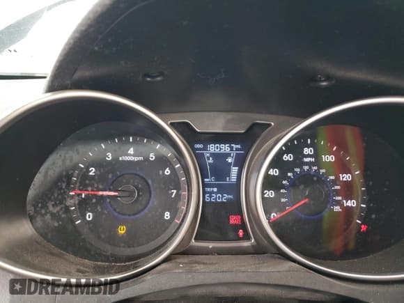 ✅ 2013 Hyundai Veloster w/Gray Int • VIN: KMHTC6AD2DU115105 • Lot: 81941024. Wystawiony na Copart z przebiegiem 180 967 mil. Bezpłatny archiwum sprzedaży aukcyjnych z USA i szczegółowy raport historii pojazdu na DreamBid. Zdjęcie 9.