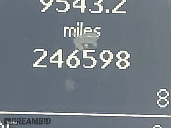 ✅ 2010 Mercedes-Benz C 300 Sport • VIN: WDDGF5EB4AR131648 • Lot: 43025012. Listed on IAAI with 246,598 mi. Free auction sales archive from the USA and detailed vehicle history report at DreamBid. Image 12.