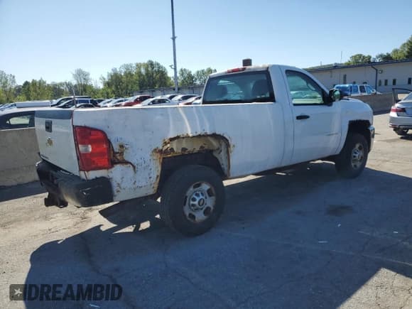 ✅ 2013 Chevrolet Silverado 2500HD Work Truck • VIN: 1GC0KVCG3DZ276500 • Лот: 70492985. Опубликован ранее на Copart с пробегом 132 710 миль. Бесплатный доступ к архиву аукционных продаж из США и подробный отчёт об истории автомобиля на DreamBid. Изображение 3.
