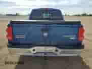 2010 Dodge Dakota Laramie z VIN 1D7CW5GP3AS232289, wystawiony jako Copart lot #56669655 z przebiegiem 171 796 mil mil oraz Szkoda całkowita • Salvage title. Historia ofert i sprzedaży dostępna na DreamBid. Obrazek 6.