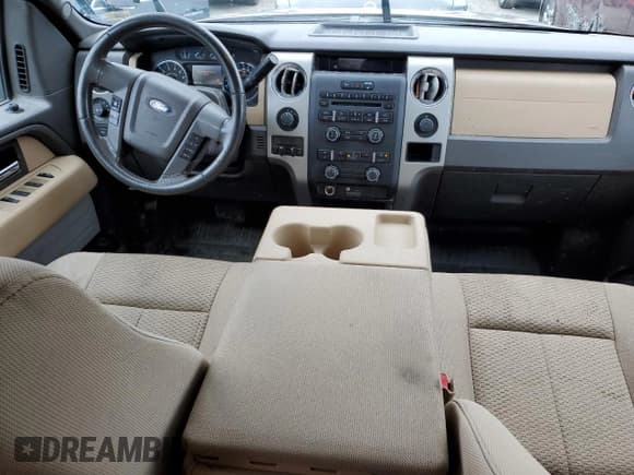 ✅ 2012 Ford F-150 XL • VIN: 1FTVW1ET8CKD30443 • Lot: 47775484. Wystawiony na Copart z przebiegiem 191 373 mil. Bezpłatny archiwum sprzedaży aukcyjnych z USA i szczegółowy raport historii pojazdu na DreamBid. Zdjęcie 8.