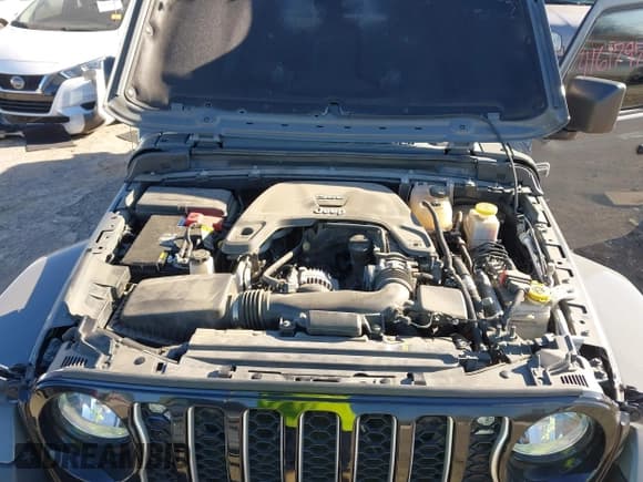 ✅ 2021 Jeep Gladiator Overland • VIN: 1C6HJTFG0ML507773 • Lot: 41617970. Wystawiony na IAAI z przebiegiem 95 816 mil. Bezpłatny archiwum sprzedaży aukcyjnych z USA i szczegółowy raport historii pojazdu na DreamBid. Zdjęcie 10.